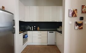 Paulay Apartment